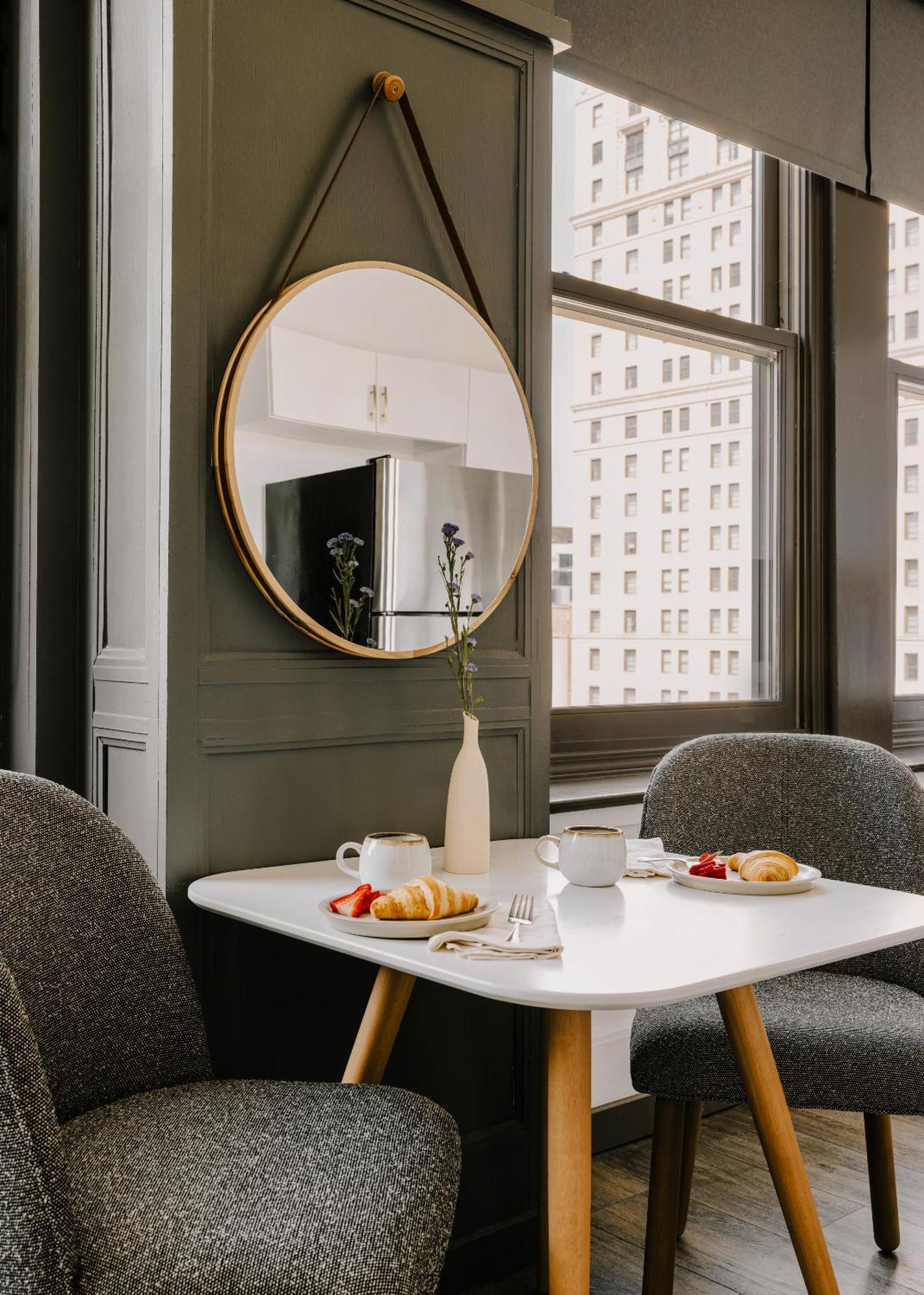 Sonder By Marriott Bonvoy Gabriel Richard Apartments Downtown Detroit Bilik gambar